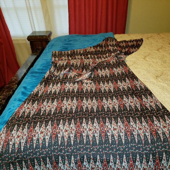 Dress - Picture 2 of 3